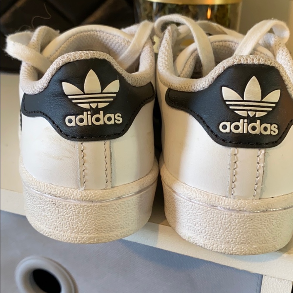 Children’s Adidas Shell Toe Sneaker - Picture 3 of 6